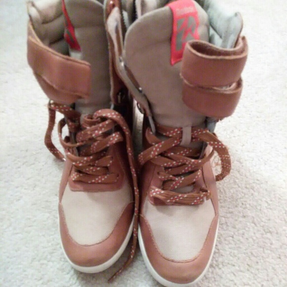 Reebok Shoes - Reeboks with wedge